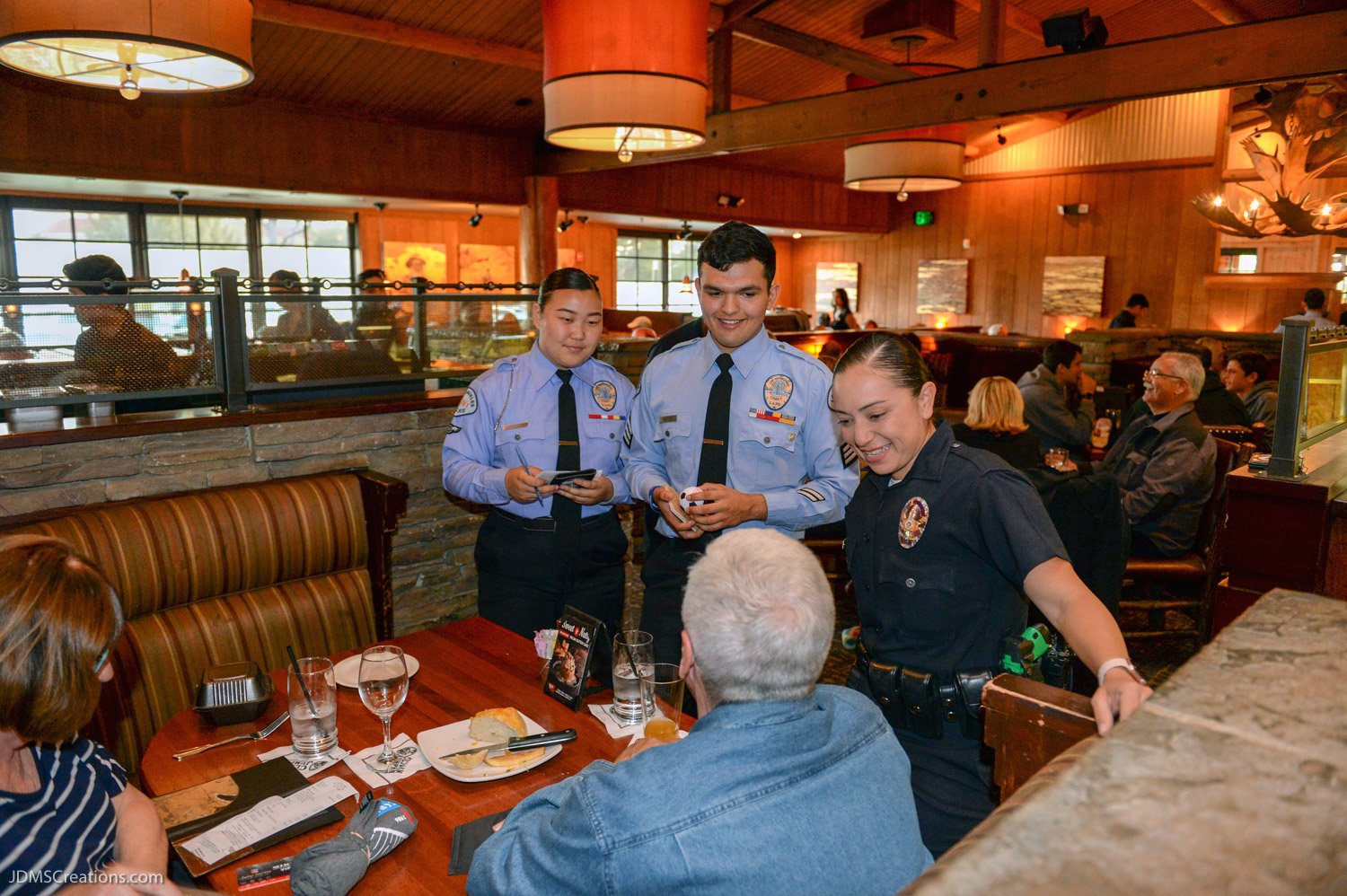 Tip a cops taking order