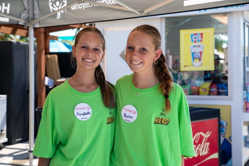 Volunteers two girls